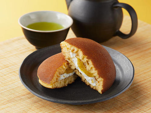 ふんわりどら焼・栗&ホイップ.jpg